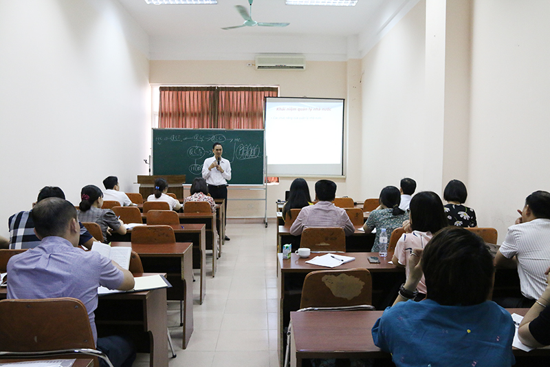 Bồi dưỡng kiến thức quản lý nhà nước chương trình chuyên viên chính ngành Xây dựng 2020