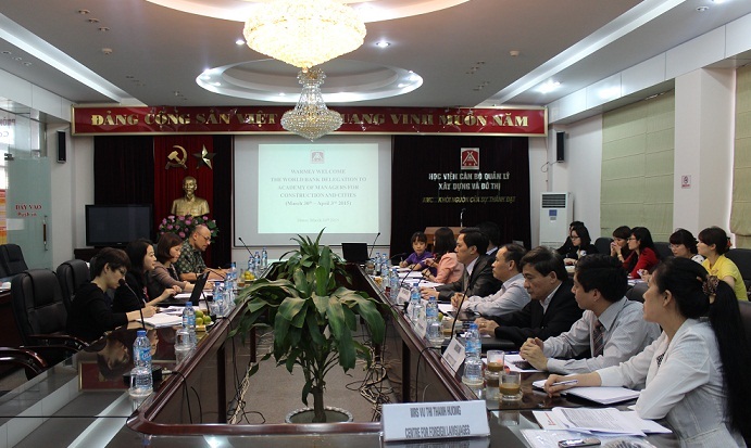 Tăng cường hợp tác AMC- WB