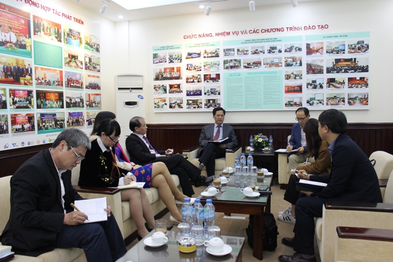 AMC làm việc với Tập đoàn Bảo lãnh Hàn Quốc