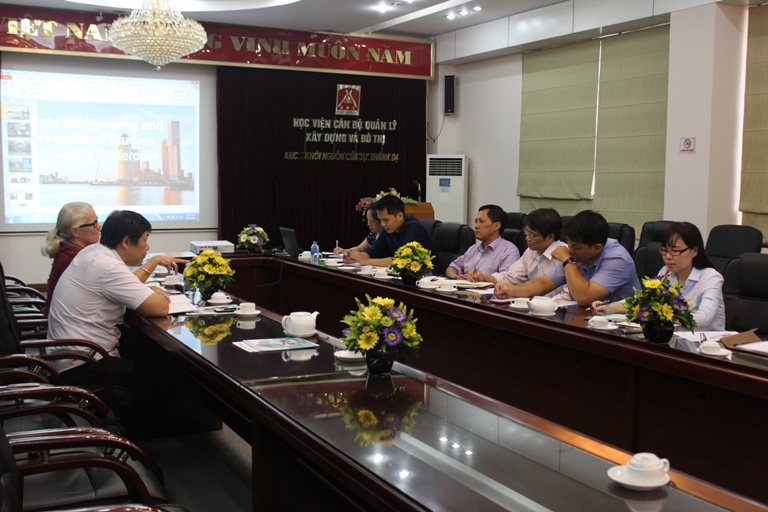 AMC tiếp và làm việc với Viện Nghiên cứu Phát triển Đô thị và Nhà ở Hà Lan